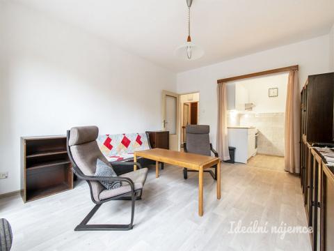 Pronájem bytu 2+kk, Praha - Vinohrady, Vinohradská, 44 m2