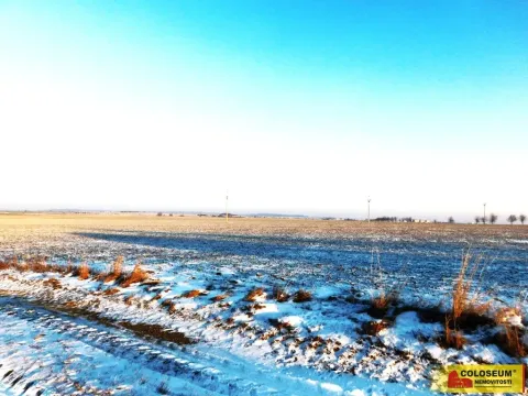 Prodej pozemku pro komerční výstavbu, Znojmo, 22332 m2