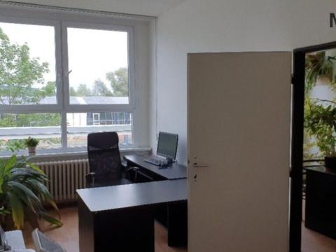 Pronájem kanceláře, Malé Březno, 120 m2