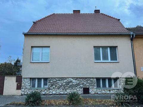 Prodej rodinného domu, Břeclav, Mládežnická, 140 m2