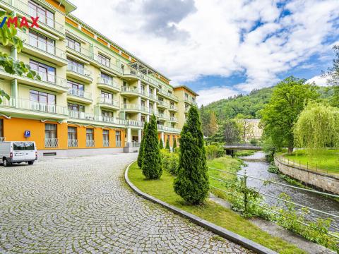 Prodej bytu 3+1, Karlovy Vary, U Imperiálu, 156 m2