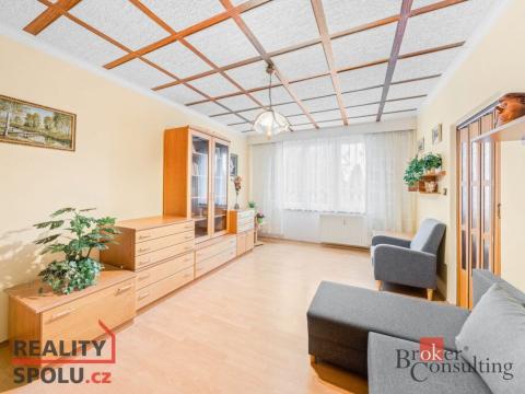 Prodej bytu 1+1, Mariánské Lázně, Na Třešňovce, 40 m2