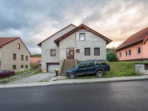 Prodej rodinného domu, Jabloňany, 320 m2