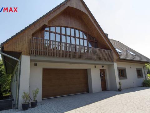 Pronájem kanceláře, Průhonice, U Hájovny, 170 m2