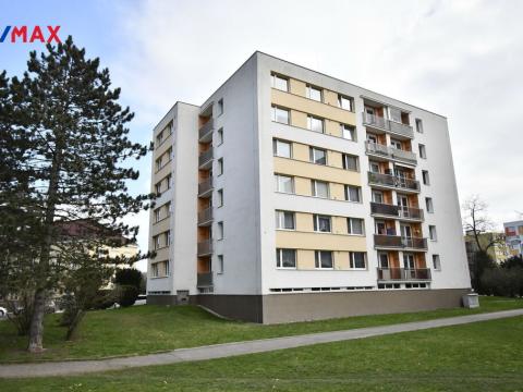 Prodej bytu 3+1, Hradec Králové - Třebeš, Hradecká, 70 m2