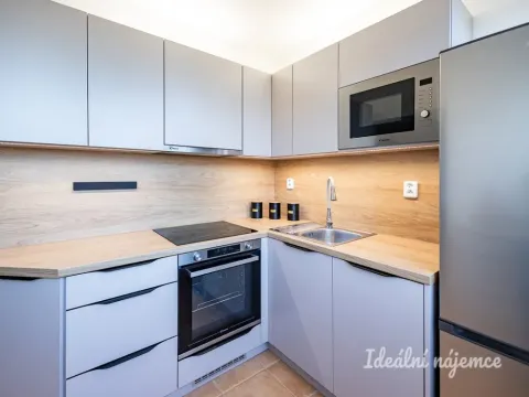 Pronájem bytu 2+1, Praha - Michle, Batelovská, 49 m2