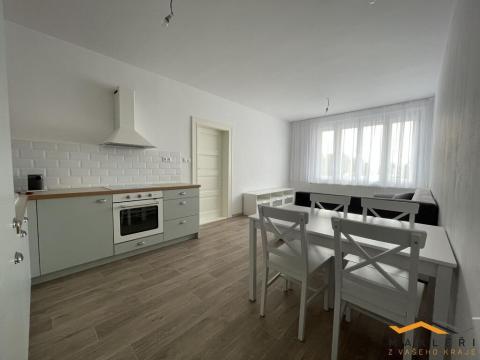 Pronájem bytu 2+kk, Pardubice - Zelené Předměstí, Staňkova, 61 m2