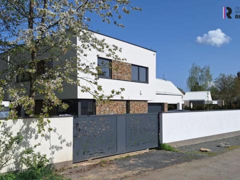 Prodej rodinného domu, Průhonice, Lesní, 188 m2