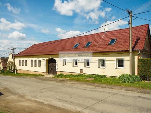 Prodej rodinného domu, Roupov, 257 m2