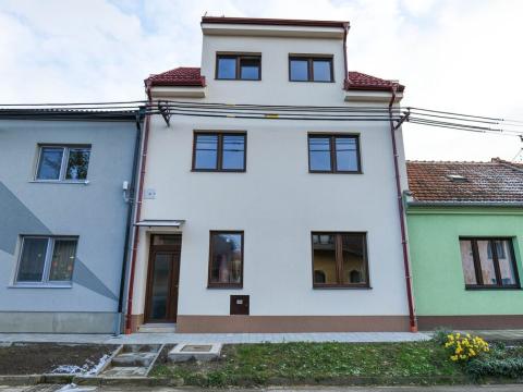 Prodej činžovního domu, Ivanovice na Hané, 9. května, 244 m2