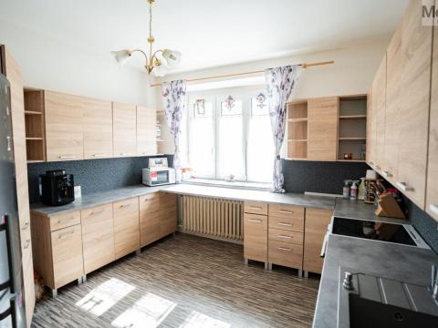 Prodej rodinného domu, Žiželice, 540 m2