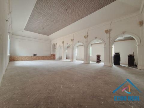 Prodej komerční nemovitosti, Milovice - Benátecká Vrutice, 1080 m2