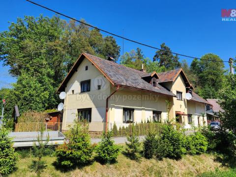 Prodej rodinného domu, Karlovice, 300 m2