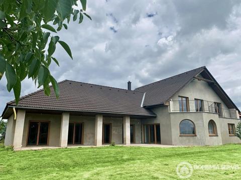 Prodej vily, Staré Hradiště, 290 m2