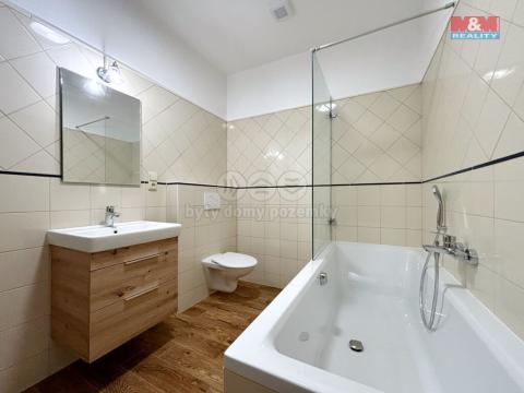 Pronájem bytu 3+kk, Bzenec, náměstí Svobody, 59 m2