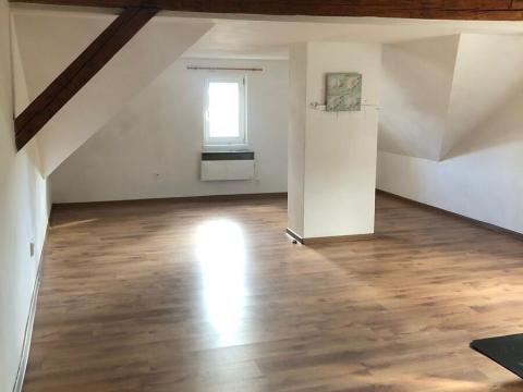 Prodej atypického bytu, Nejdek, Husova, 90 m2