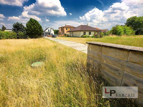 Prodej pozemku, Opatovice nad Labem, Kaštanová, 759 m2