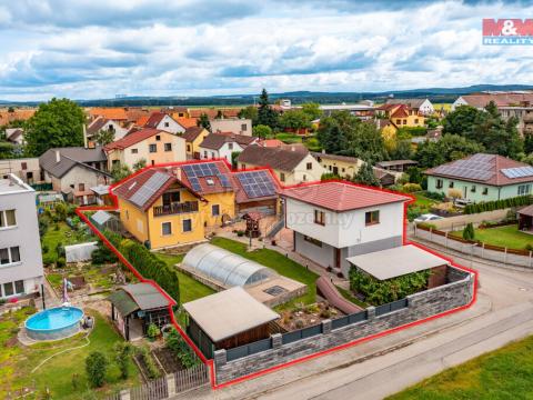 Prodej rodinného domu, Pištín, 300 m2