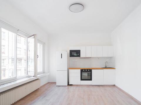 Pronájem bytu 2+kk, Praha - Nové Město, Klimentská, 67 m2