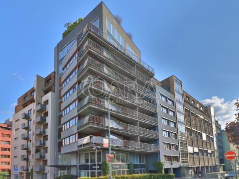 Pronájem bytu 3+kk, Praha - Vysočany, Podnádražní, 115 m2