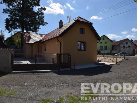 Prodej rodinného domu, Zásmuky - Nesměň, 70 m2