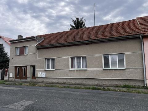 Prodej rodinného domu, Sadská, Adamcova, 120 m2