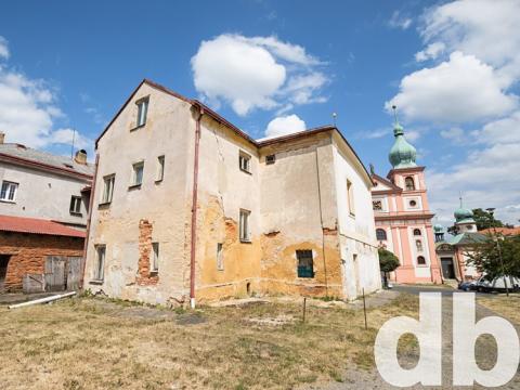 Prodej rodinného domu, Chlum Svaté Maří, náměstí J. W. Goetheho, 400 m2