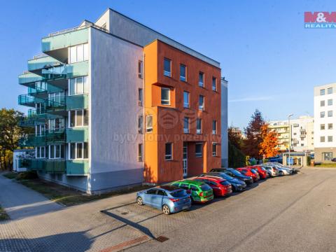 Pronájem bytu 2+kk, Hradec Králové - Třebeš, Labská louka, 58 m2