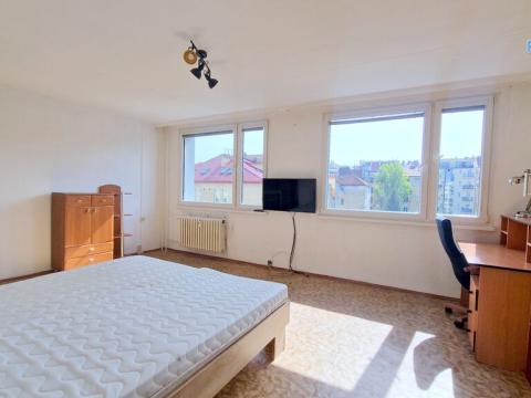 Pronájem bytu 1+kk, Praha - Žižkov, Táboritská, 38 m2