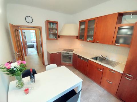 Pronájem bytu 3+1, Karlovy Vary, Mariánskolázeňská, 80 m2
