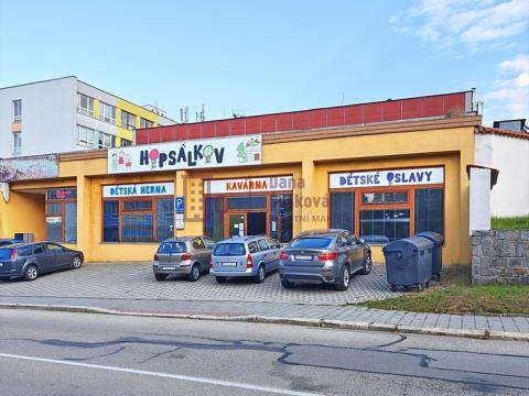 Pronájem obchodního prostoru, Jindřichův Hradec, Miřiovského, 401 m2