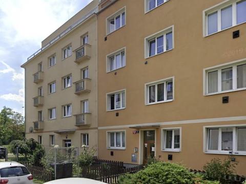 Prodej podílu bytu 1+1, Praha - Michle, Počátecká, 36 m2