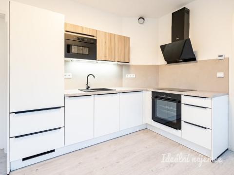 Pronájem bytu 2+kk, Praha - Vysočany, Vysočanská, 34 m2