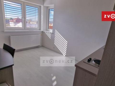 Pronájem kanceláře, Zlín - Malenovice, I. Veselkové, 20 m2