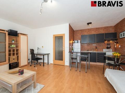 Pronájem bytu 1+kk, Brno - Židenice, Bělohorská, 41 m2