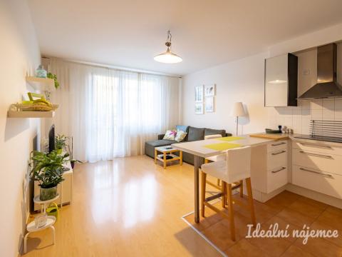 Pronájem bytu 2+kk, Praha - Modřany, U Domu služeb, 53 m2