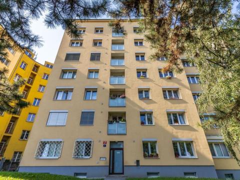 Prodej bytu 2+1, Praha - Libeň, náměstí Na Balabence, 76 m2