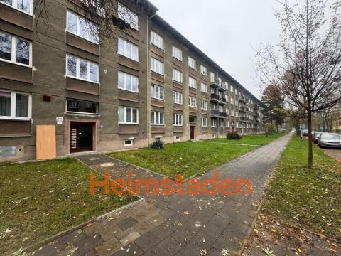 Pronájem bytu 1+kk, Karviná - Nové Město, Závodní, 36 m2