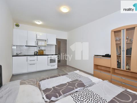 Pronájem bytu 1+kk, Praha - Horní Měcholupy, Modenská, 35 m2