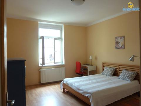 Pronájem bytu 2+kk, Praha - Vršovice, Bulharská, 48 m2