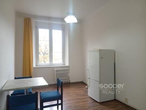 Pronájem bytu 2+kk, Praha - Strašnice, Gutova, 36 m2