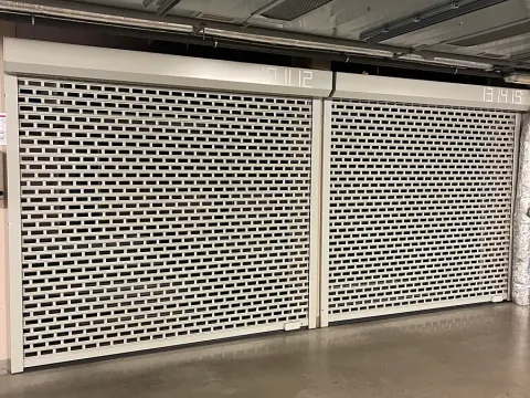 Pronájem garážového stání, Praha - Nové Město, Spálená, 11 m2