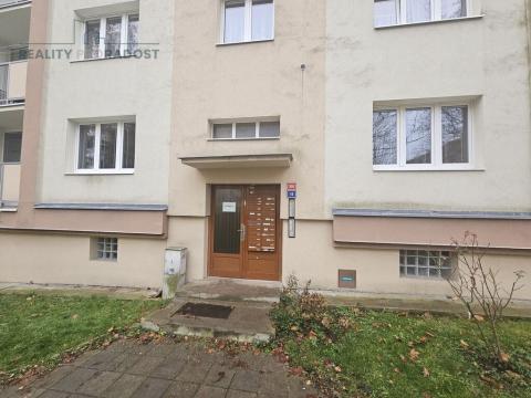 Prodej bytu 1+kk, Teplice, Zrenjaninská, 21 m2