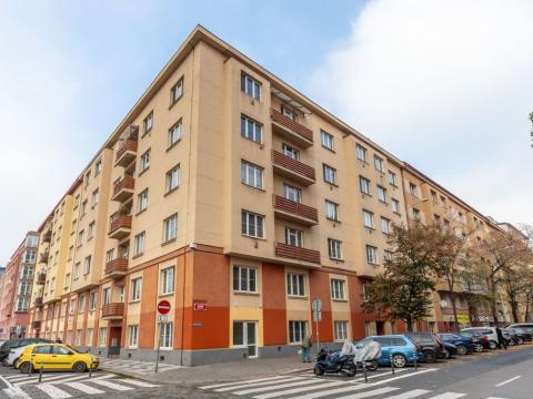 Prodej bytu 2+kk, Praha - Holešovice, Osadní, 57 m2