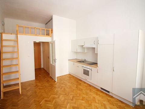 Pronájem bytu 1+kk, Praha - Žižkov, Orebitská, 25 m2