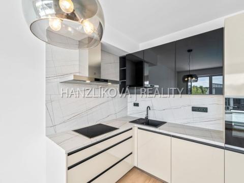 Prodej bytu 3+kk, České Budějovice - České Budějovice 2, Branišovská, 70 m2