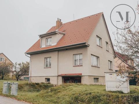 Prodej rodinného domu, Římov, Hasičská, 290 m2