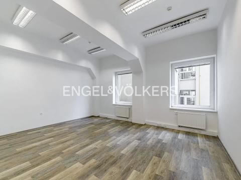 Pronájem kanceláře, Praha - Vinohrady, Londýnská, 28 m2