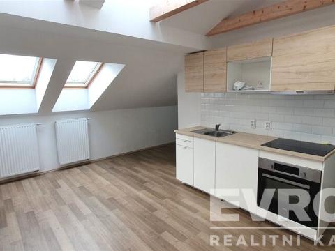 Pronájem bytu 2+kk, Vrchlabí, okres trutnov, Vančurova, 34 m2