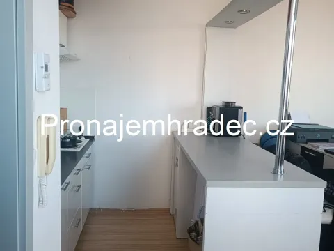 Pronájem bytu 1+kk, Hradec Králové, Na Pastvinách, 35 m2